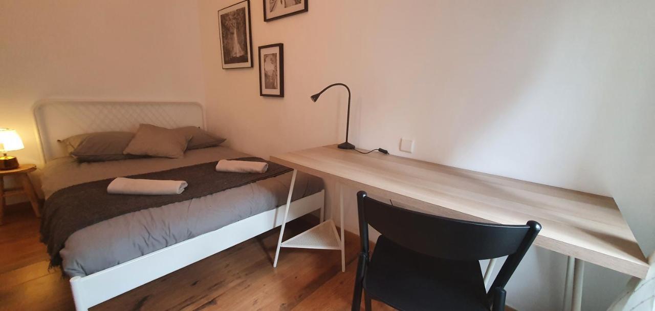 Santocha : Appartement En Plein Coeur De Ville ! Каркассон Экстерьер фото
