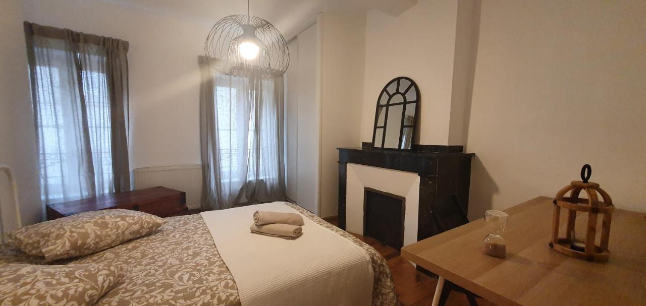 Santocha : Appartement En Plein Coeur De Ville ! Каркассон Экстерьер фото
